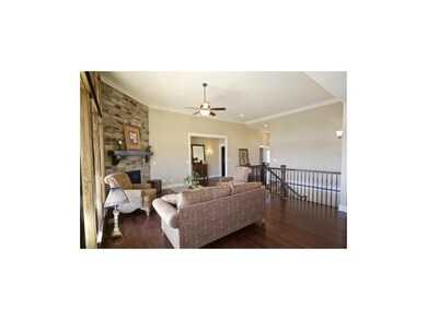 Open and Bright Floor Plan with Upgraded Oak Hardw