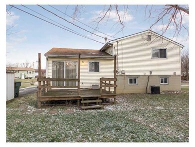 2535 Brownfield Rd, Columbus, OH 43232 - photo 3