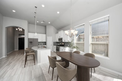 2008 Granite Pass Dr, Pearland, TX 77581 - photo 2