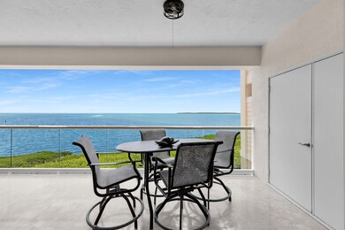 Mariners Club oceanfront Condo 321
