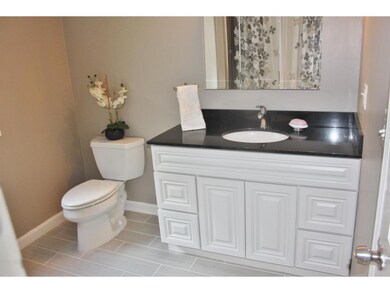 21 Harriman Rd, Plaistow, NH 03865 - photo 4