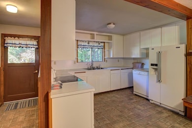 7591 Old Stage Rd, Central Point, OR 97502 - photo 7