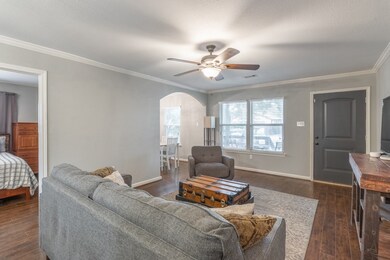 7032 Conley St, Houston, TX 77021 - photo 4