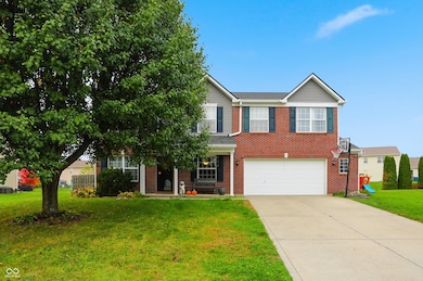 2352 S Logan Dr, New Palestine, IN 46163 - photo 2