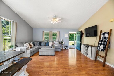 07-4353-Fulton-Rd-Corryton-TN-7