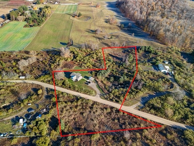 6830 Lost Resort Dr, Buckley, MI 49620 - photo 4