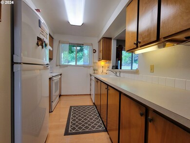 9900 SW Trapper Terrace, Beaverton, OR 97008 - photo 4