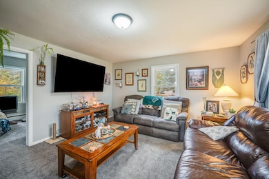 602 Kenzie St, Sherburn, MN 56171 - photo 4