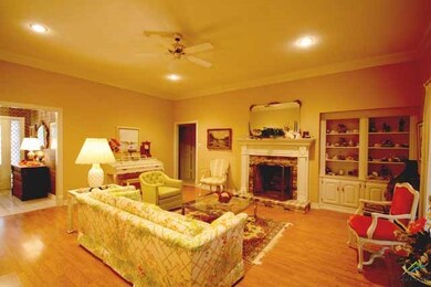 712 Kingswood Dr, Tyler, TX 75703 - photo 6