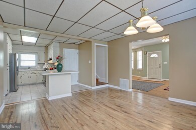 307 S Broad St, Myerstown, PA 17067 - photo 6