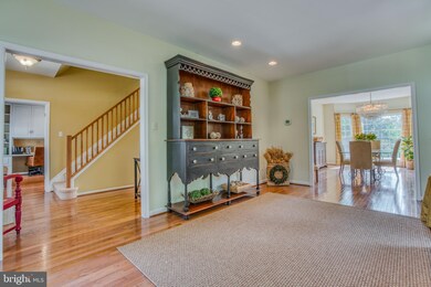 607 Wood Glenn Ct, Lutherville Timonium, MD 21093 - photo 5