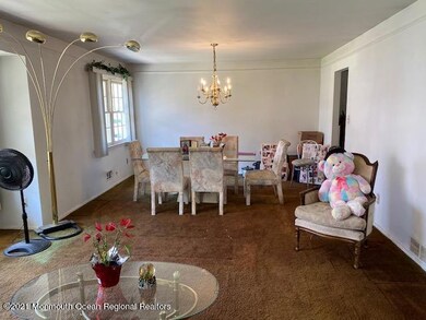 living room-dining room