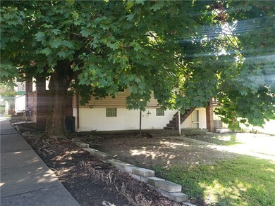 138 6th St, Midland, PA 15059 - photo 3