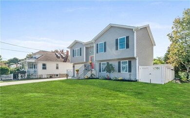 35 Dewey Ave, Tiverton, RI 02878 - photo 2