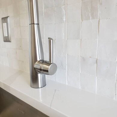 Castle Village unit 39, New York, NY 10033 - photo 4