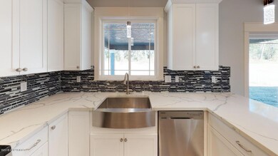 3623-Barn-Gable-Kitchen(1)