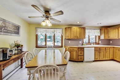 19 Howland Way, Rockland, MA 02370 - photo 7