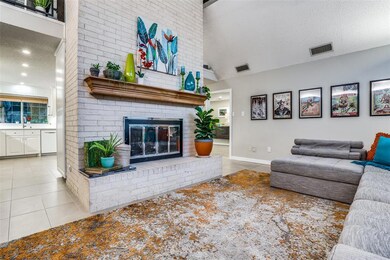 2849 Summerdale Dr, Hurst, TX 76054 - photo 4