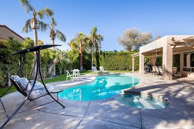 40741 Avenida Solana, Palm Desert, CA 92260 - photo 2