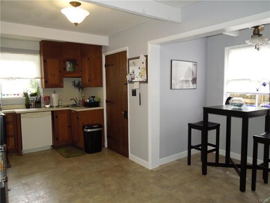 825 Knox Ave, Easton, PA 18042 - photo 7