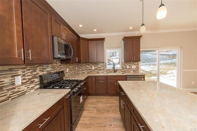 1492 E 7th St, Bethlehem, PA 18015 - photo 3