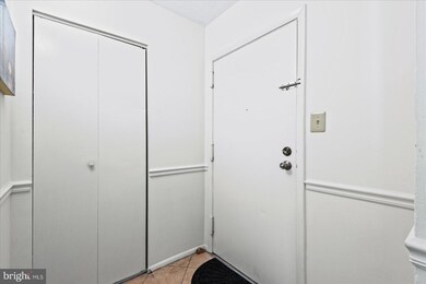 8611D Sacramento Dr unit 1/8611D, Alexandria, VA 22309 - photo 3