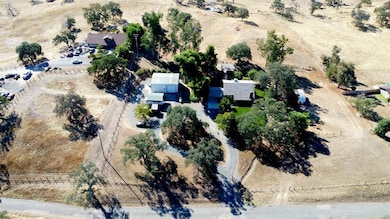 22266 Frontier Rd, Clovis, CA 93619 - photo 3