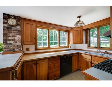 14 Forest Park Rd, Woburn, MA 01801 - photo 4