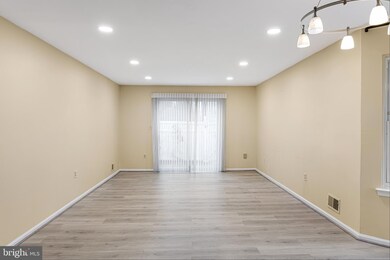 4 Huber Ct, Hightstown, NJ 08520 - photo 4