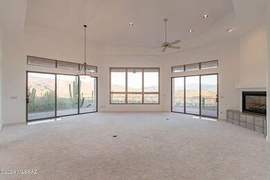 Huge Great Room With Views