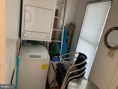 1145 Perry St, Reading, PA 19604 - photo 4