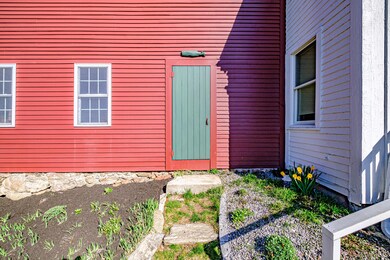 24 Harraseeket Rd, Freeport, ME 04032 - photo 3