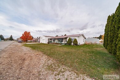 435 Ward Dr, Blackfoot, ID 83221 - photo 3