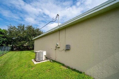 425 SW Meadow Terrace, Port Saint Lucie, FL 34984 - photo 5