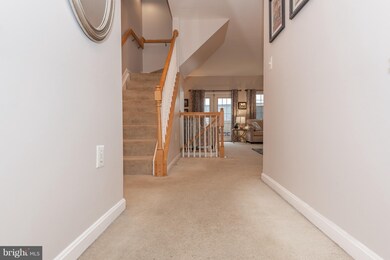 592 Kalmia Square NE, Leesburg, VA 20176 - photo 3