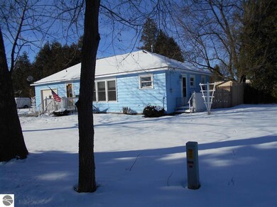 210 S Albert St, Au Gres, MI 48703 - photo 2