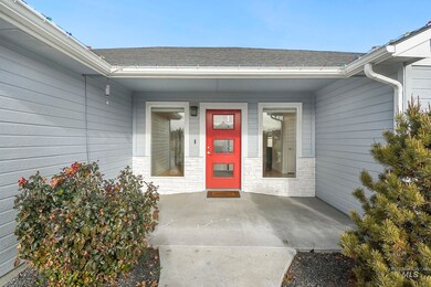 1577 Tamarack St, Fruitland, ID 83619 - photo 2