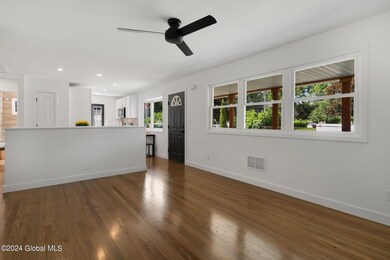 3 Jeffrey Ln, Albany, NY 12211 - photo 3