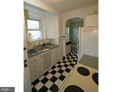 525 W 2nd St, Lansdale, PA 19446 - photo 7