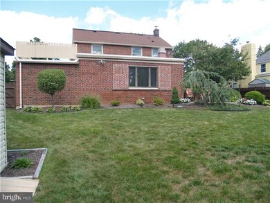 2410 W Highland St, Allentown, PA 18104 - photo 3