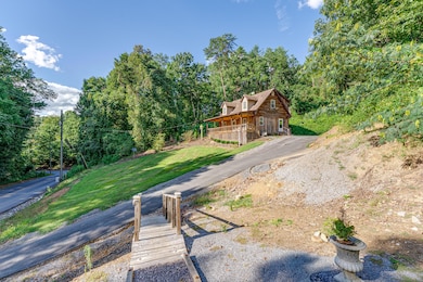 2881 Maples Branch Rd, Sevierville, TN 37876 - photo 4