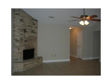 208 Holmes Dr, Slidell, LA 70460 - photo 5