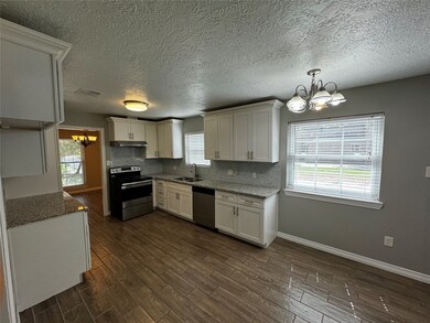 2616 N Woodloch St, Conroe, TX 77385 - photo 6