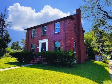 7275 W Outer Dr, Detroit, MI 48235 - photo 3