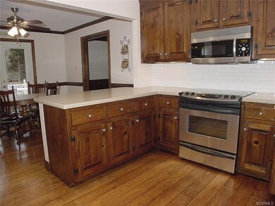 Kitchen has SS GE Profile Convectionoven and Advan