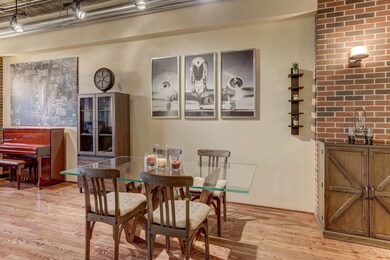 505 Bastrop St unit 302, Houston, TX 77003 - photo 5