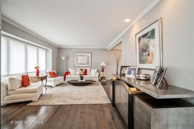 3628 Winnetka Rd, Glenview, IL 60026 - photo 4