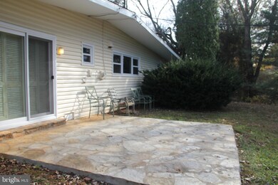 6606 Carroll Highlands Rd, Sykesville, MD 21784 - photo 4