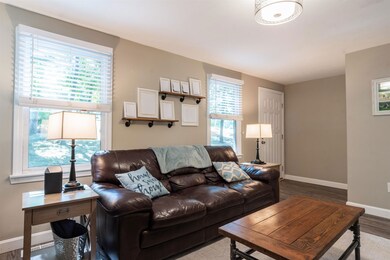 51 Albury Stone Cir unit U193, Nashua, NH 03063 - photo 3