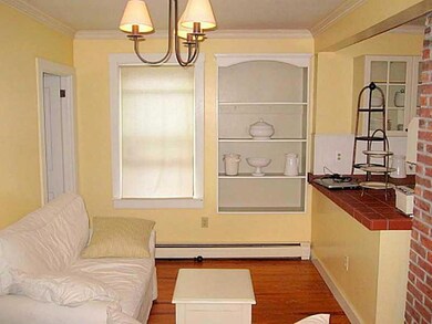 6 Liberty St unit 1, Newport, RI 02840 - photo 4